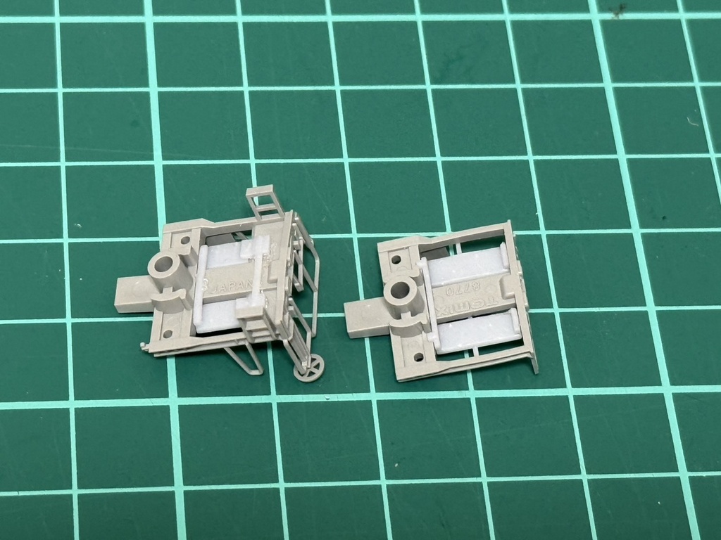 【Nゲージ】タキ243000用 台車上ステップ泥除け 1両分