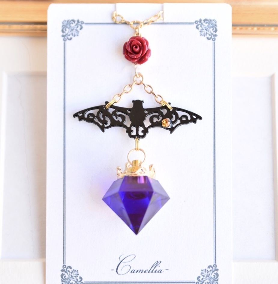 RE:BERSERKイメージ🦇バックチャーム