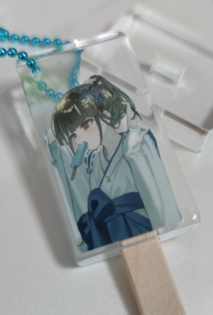 鈴川はな 青巫女袴衣装 アイスキャンディー型アクキー