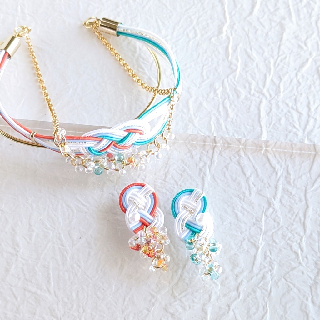 鵜飼派 水引×ゴールド3連バングル 水引ピアス/イヤリング