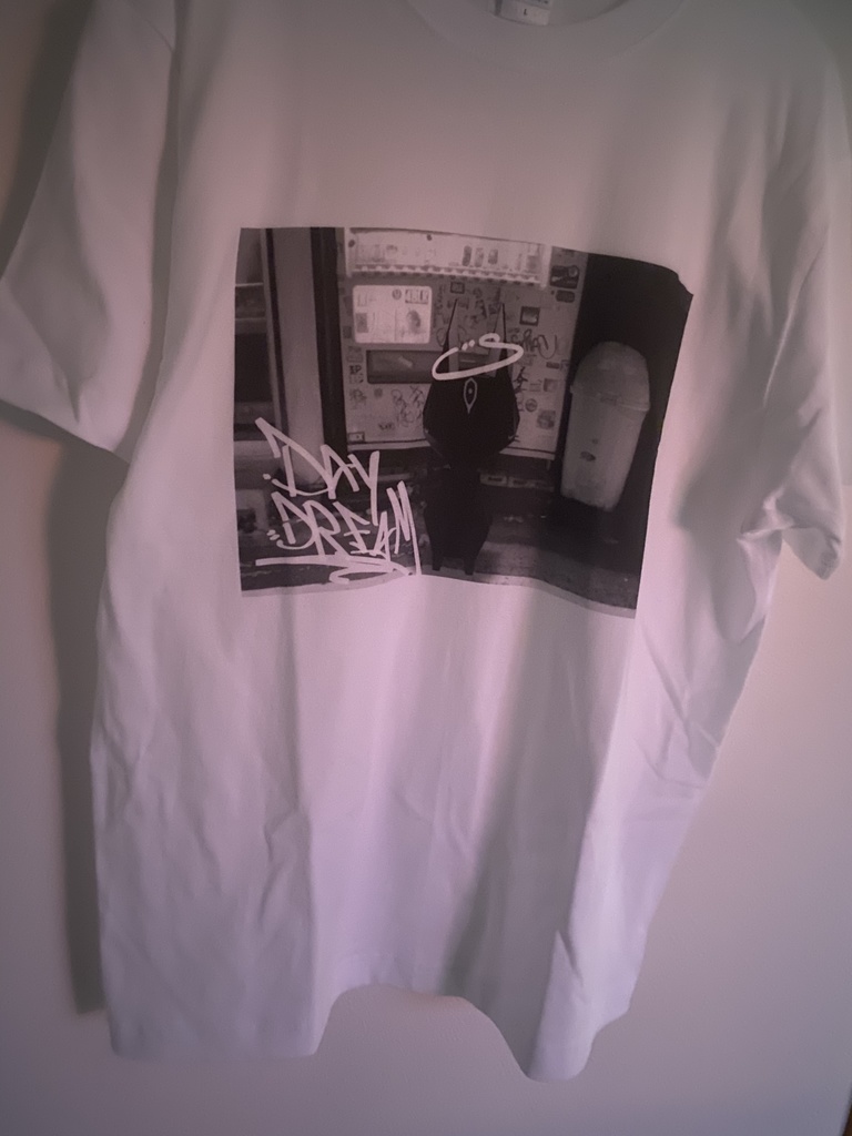 Tシャツ 白昼夢