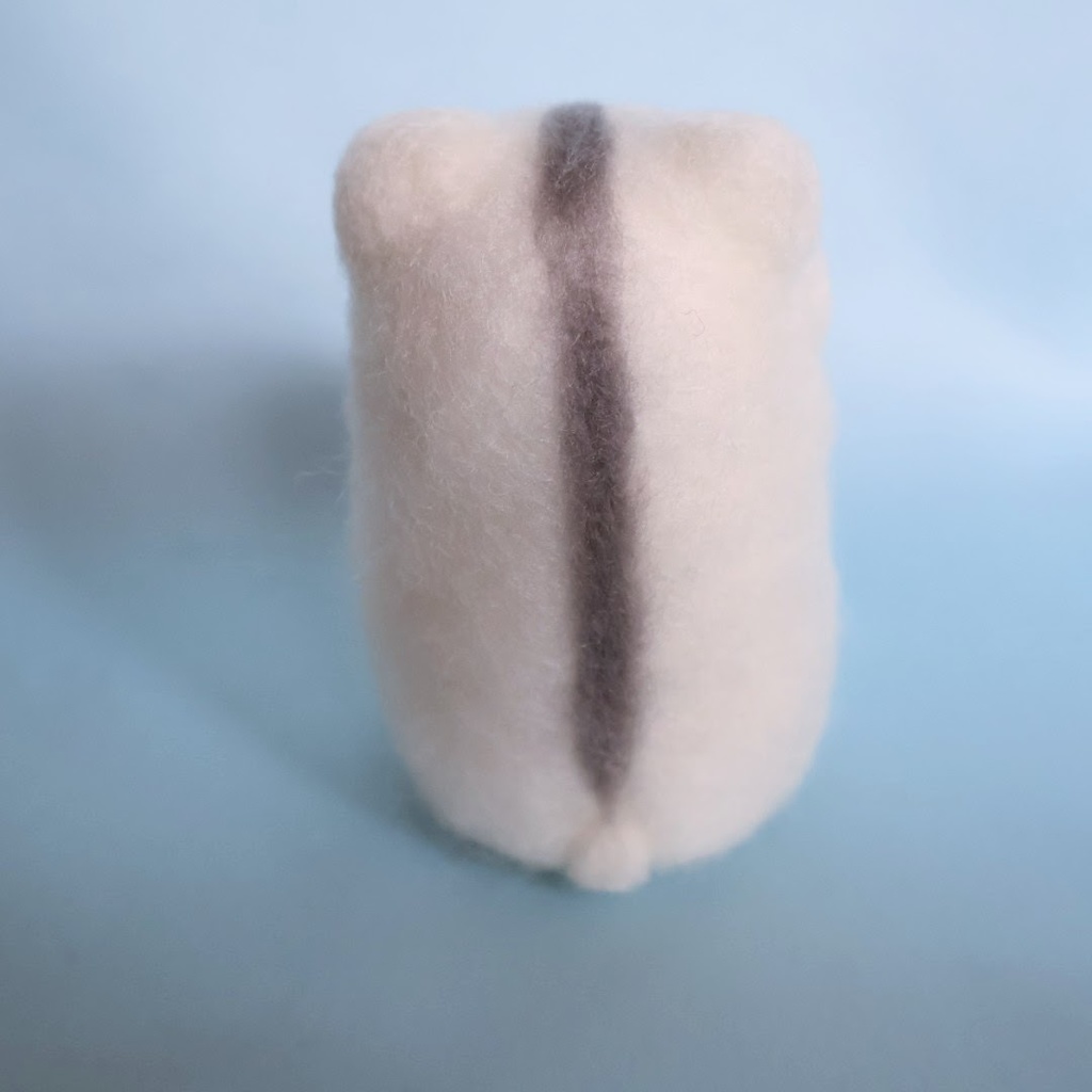 羊毛フェルトのハムスター*パールホワイトとハート②