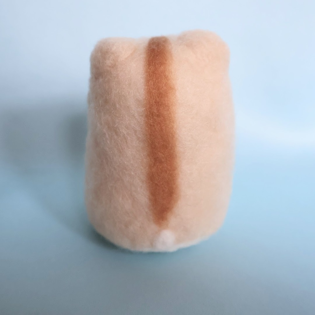 羊毛フェルトのハムスター*イエロージャンガリアンとチューリップの花かご①