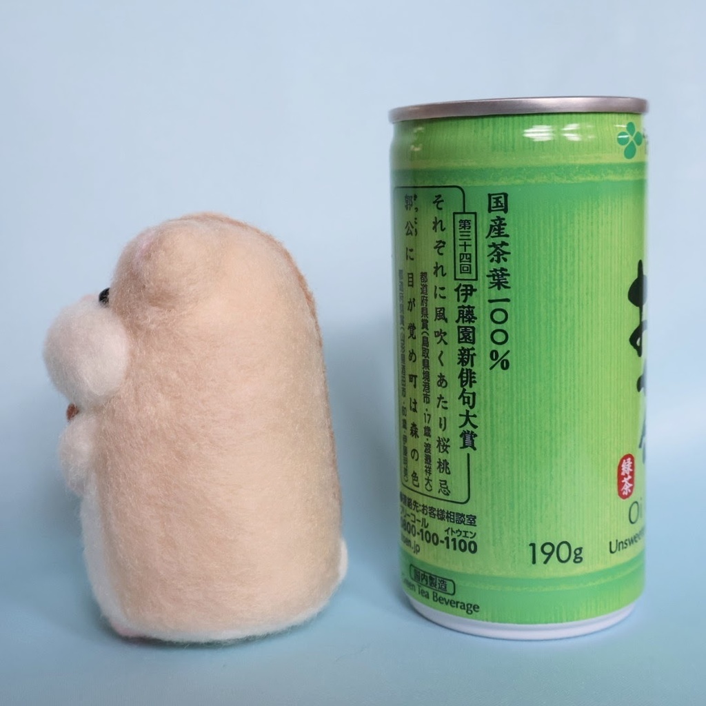 羊毛フェルトのハムスター*イエロージャンガリアンとチューリップの花かご②