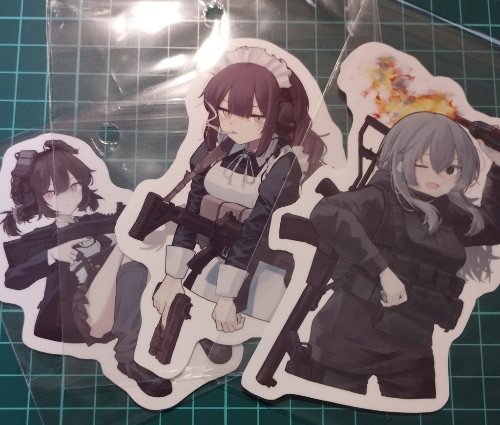 ステッカー3枚セット『5月1日から販売開始』