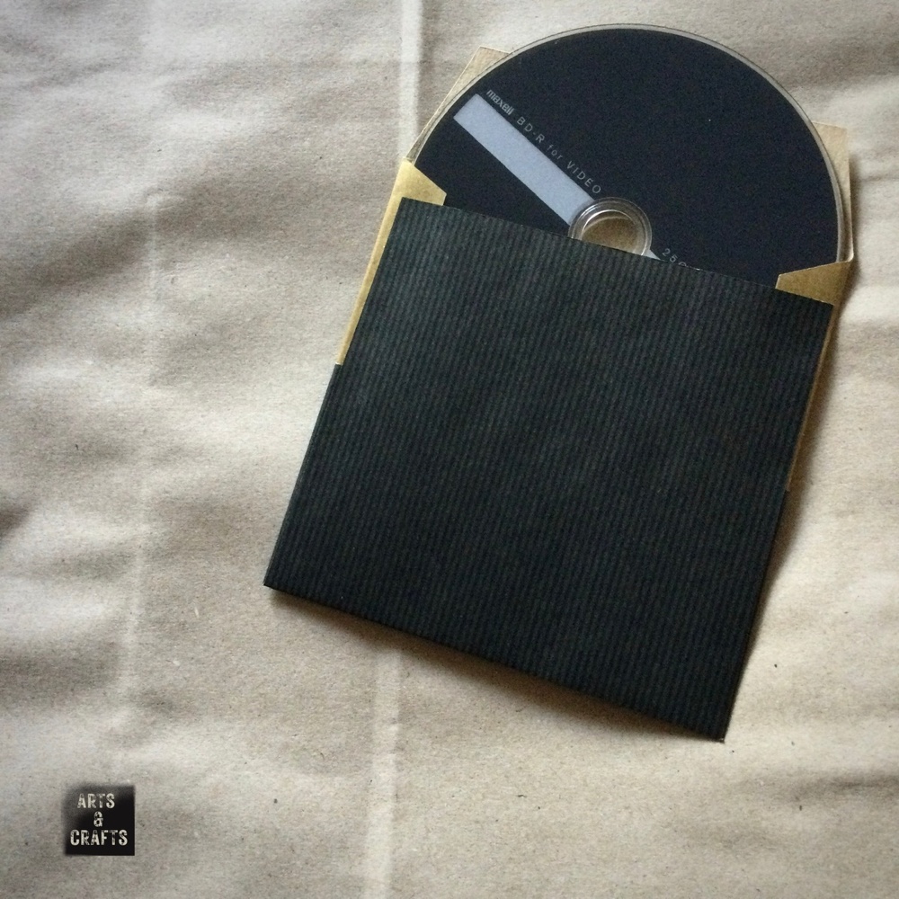 ましかく封筒 筋入りクラフト紙 金×黒