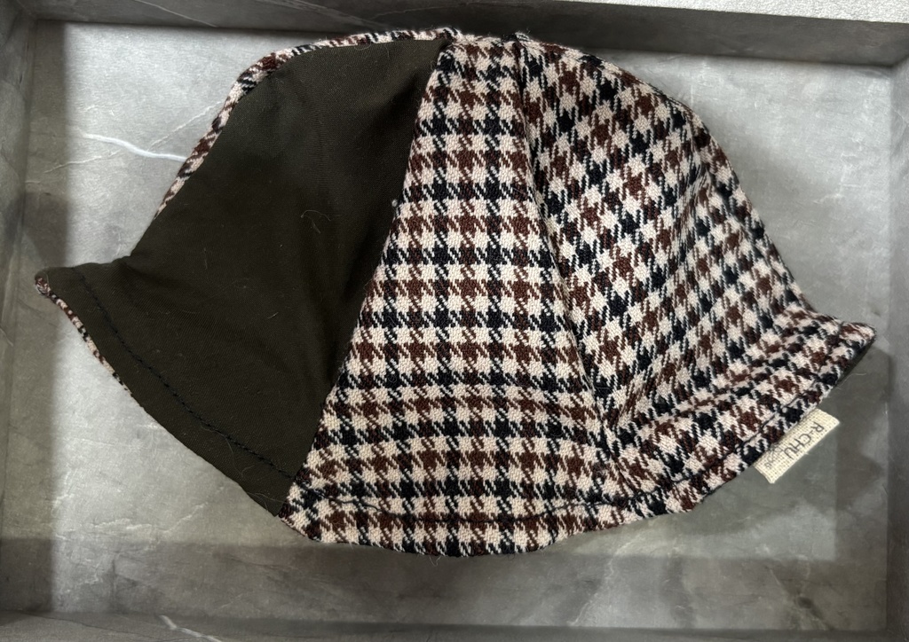 リバーシブルチューリップハット