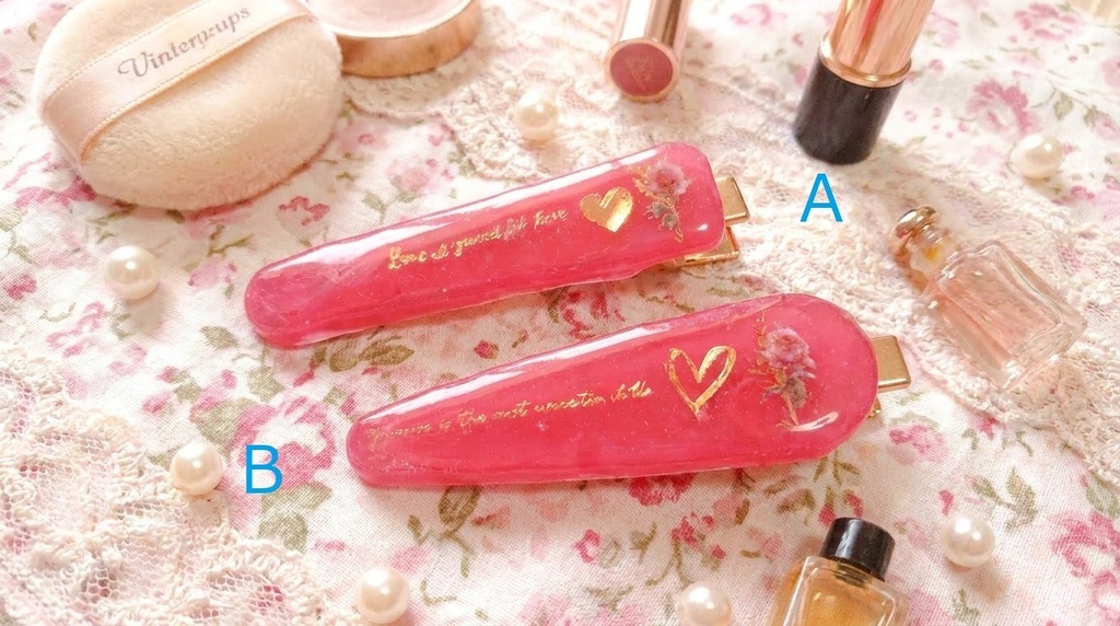 ストロベリーケーキのようなヘアクリップAorBどちらかお選びください
