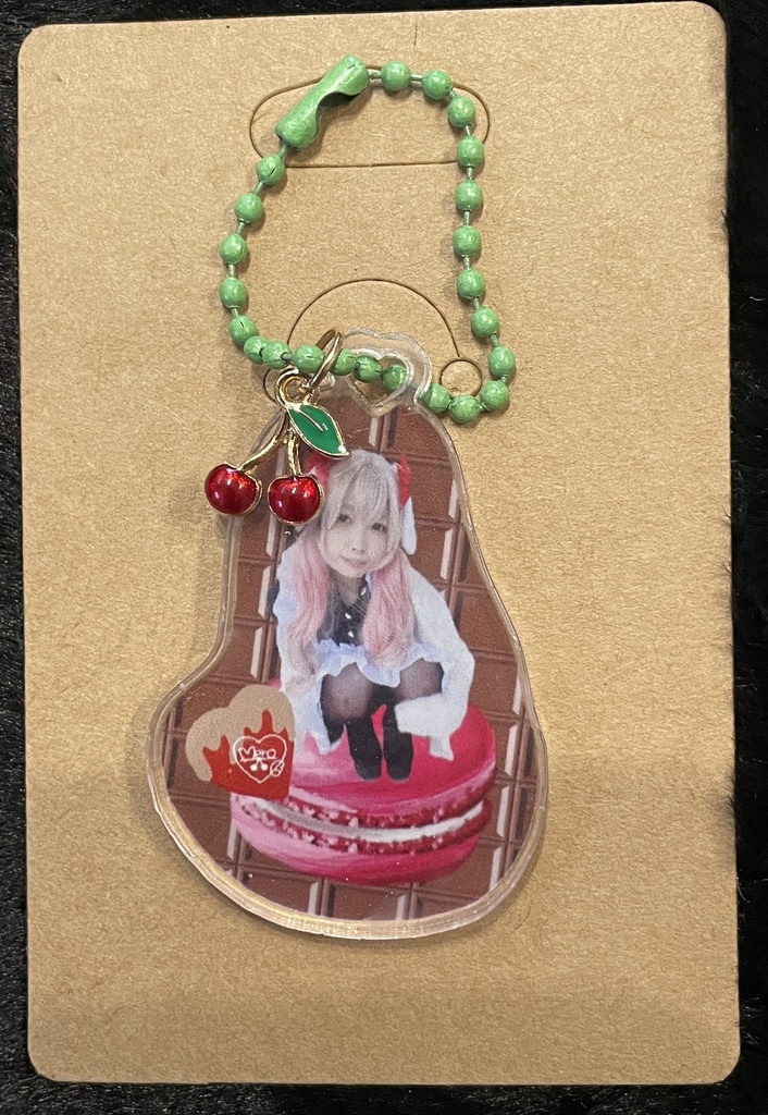 BCキーホルダー(💚🍒)