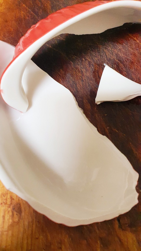 さっき落としたグラタン皿