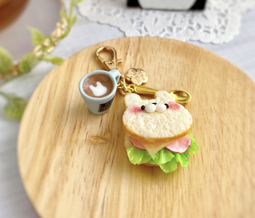 チーズハムサンド チャーム