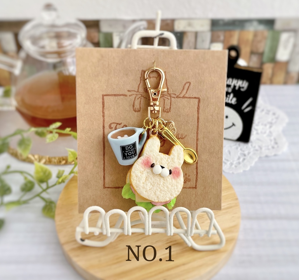 チーズハムサンド チャーム