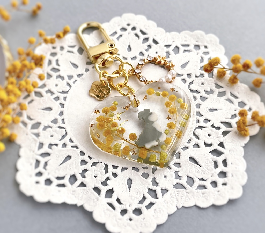 ミモザのわんちゃんキーホルダー(ハート)