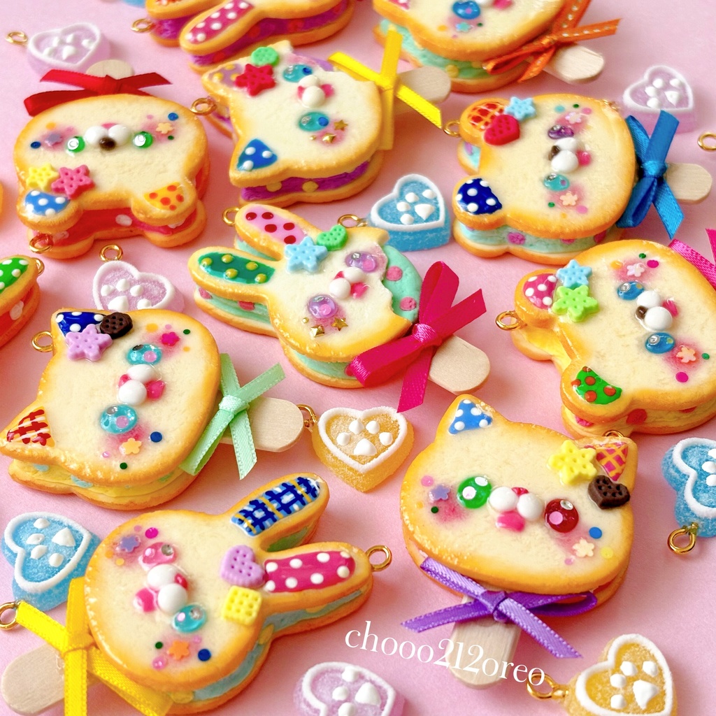 キラキラ瞳のアイスサンドチャーム