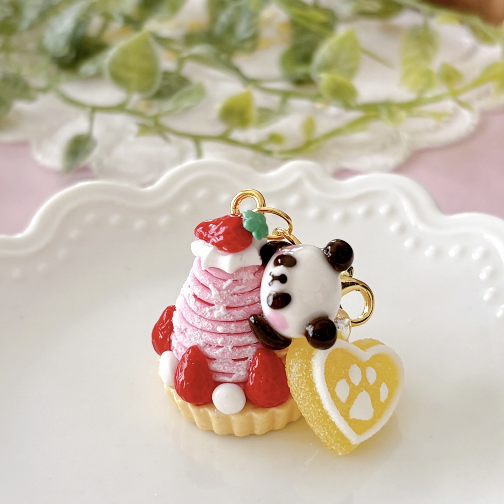 モンブランチャーム