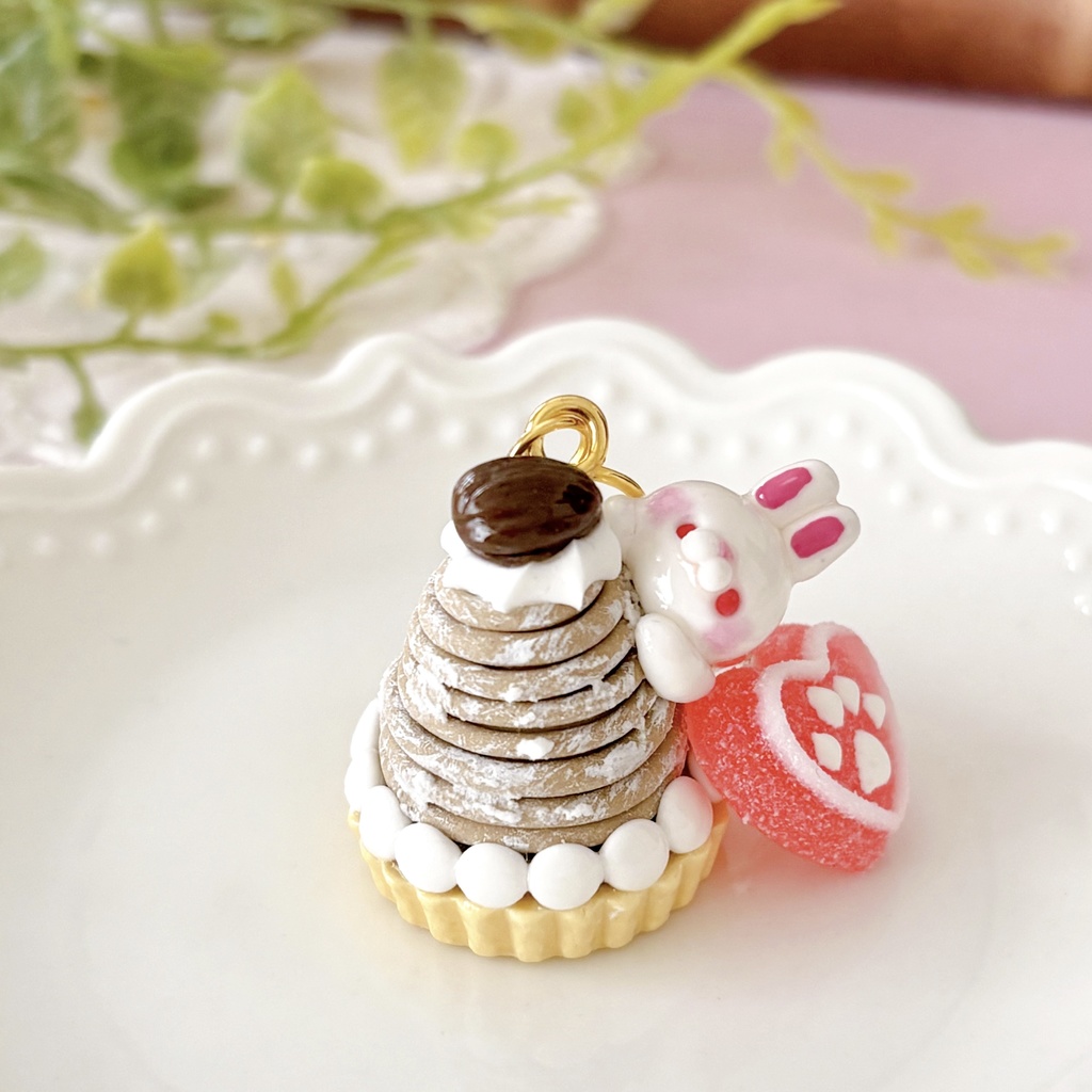 モンブランチャーム