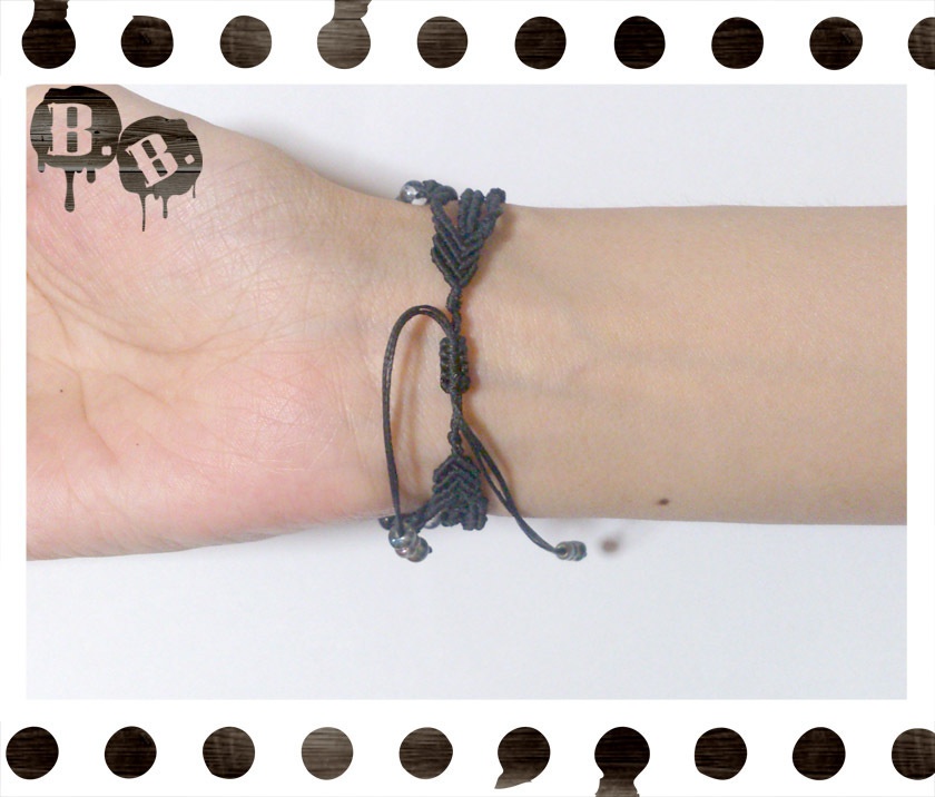 ナロー三連ブレスレット【アンバー】【ブラックコード】【ハンドメイドアクセサリー】