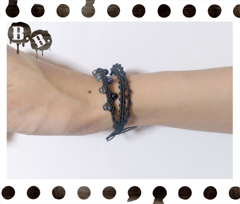 ナロー三連ブレスレット【アンバー】【ブラックコード】【ハンドメイドアクセサリー】