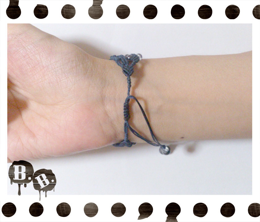 ナロー三連ブレスレット【ブラックルナフラッシュ】【ダークネイビーコード】【ハンドメイドアクセサリー】