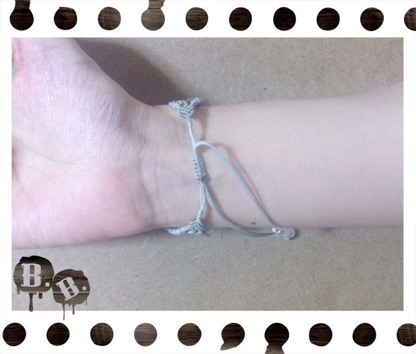 ナロー三連ブレスレット【オニキス】【シルバーグレーコード】【ハンドメイドアクセサリー】