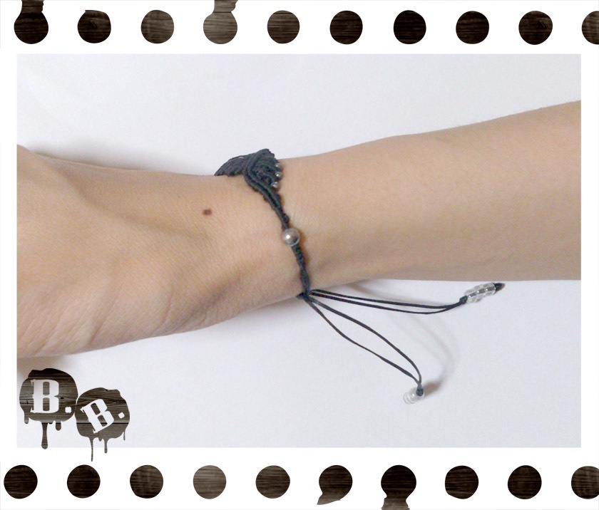 ナロースパイラルウィングブレスレット【アクアマリン】【ブラックコード】【ハンドメイドアクセサリー】