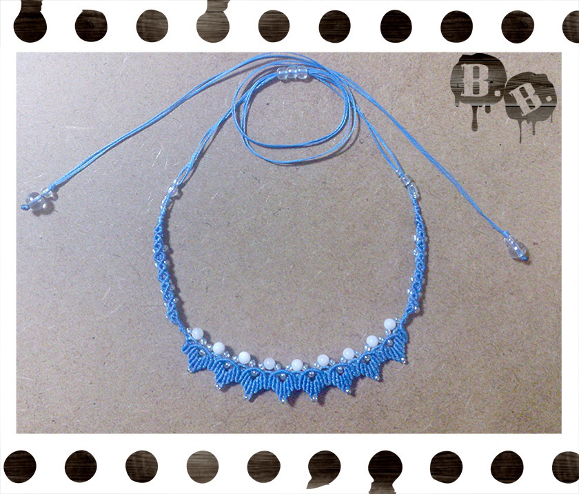 ドロップリーフのネックレス【マザーオブパール】【スカイブルーコード】【ハンドメイドアクセサリー】