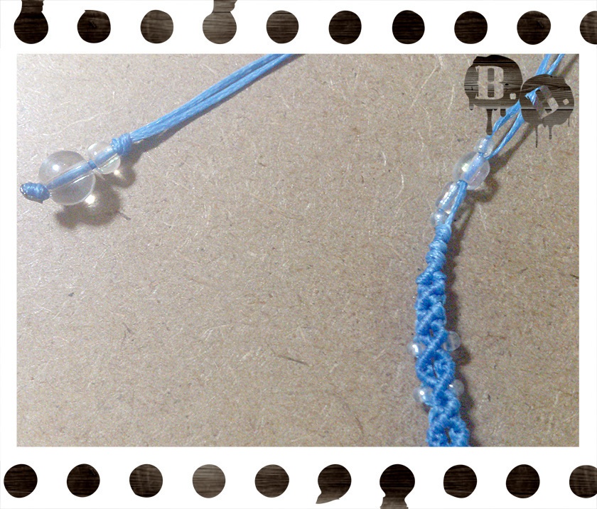 ドロップリーフのネックレス【マザーオブパール】【スカイブルーコード】【ハンドメイドアクセサリー】