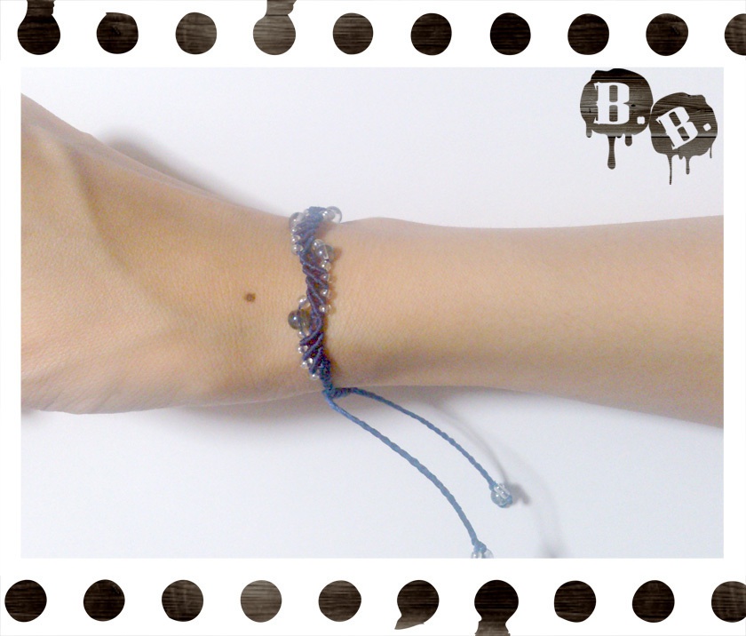 スプラッシュウェーブのブレスレット【ガラスビーズ】【ロイヤルブルーコード】【ハンドメイドアクセサリー】