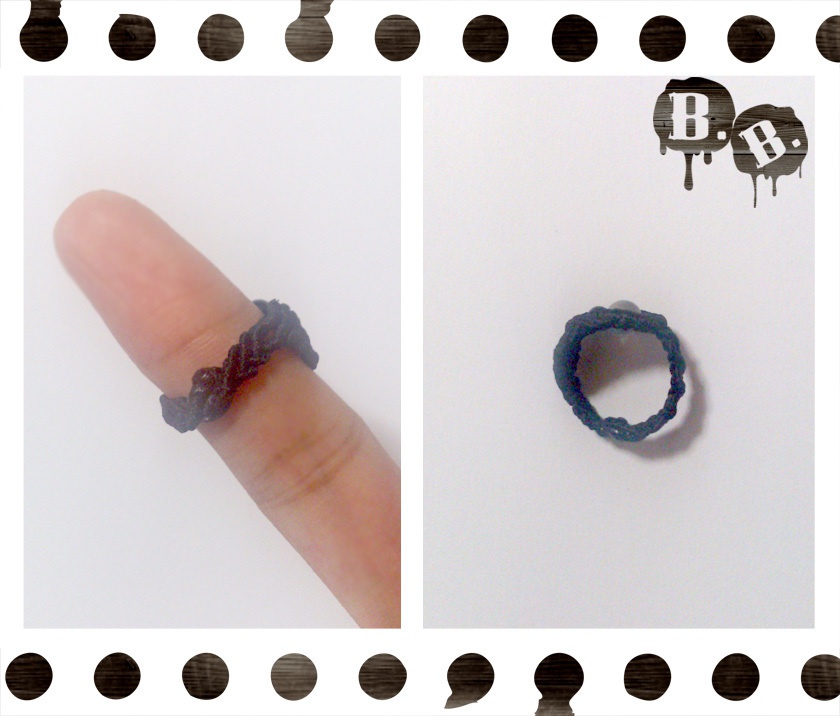 渦翼の指輪【ラブラドライト】【ブラックコード】【ハンドメイドアクセサリー】