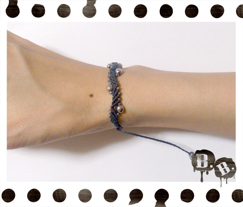 スプラッシュウェーブのブレスレット【ヘマタイトシルバー】【ダークネイビーコード】【ハンドメイドアクセサリー】
