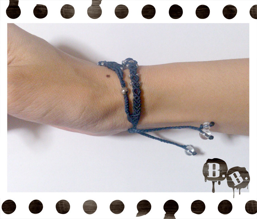 クラウンウィングの二連ブレスレット【ヘマタイトシルバー】【ダークネイビーコード】【ハンドメイドアクセサリー】