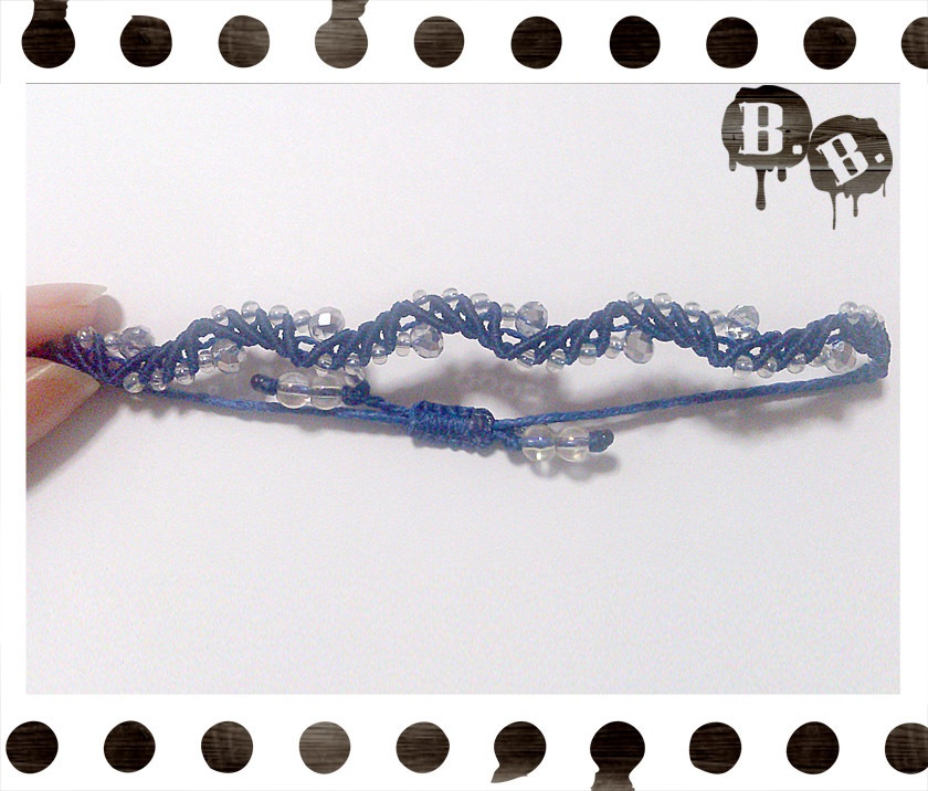 スプラッシュウェーブのブレスレット【ガラスビーズ】【ロイヤルブルーコード】【ハンドメイドアクセサリー】
