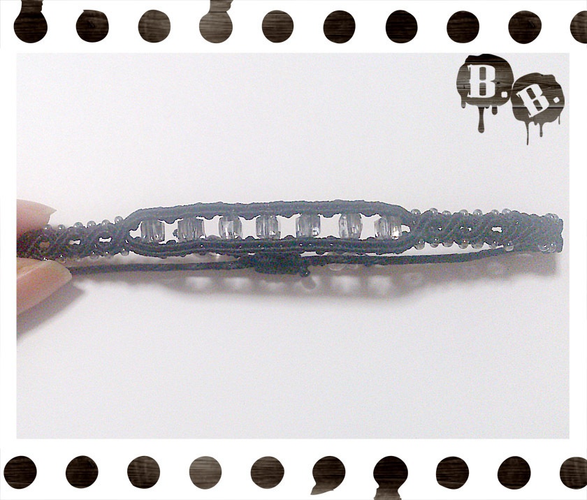 7キューブブレスレット【ガラスビーズ】【ブラックコード】【ハンドメイドアクセサリー】