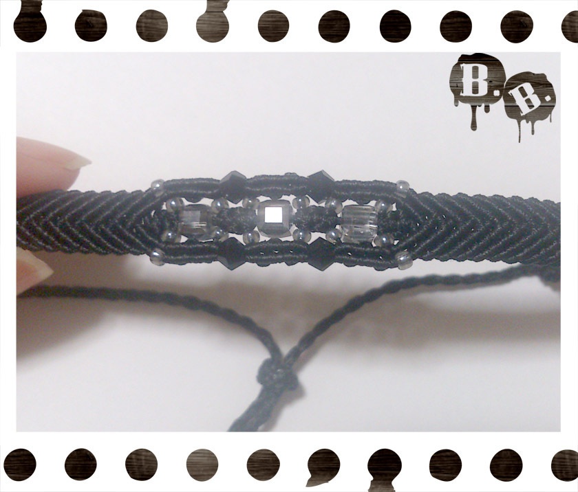 3キューブブレスレット【ガラスビーズ】【ブラックコード】【ハンドメイドアクセサリー】