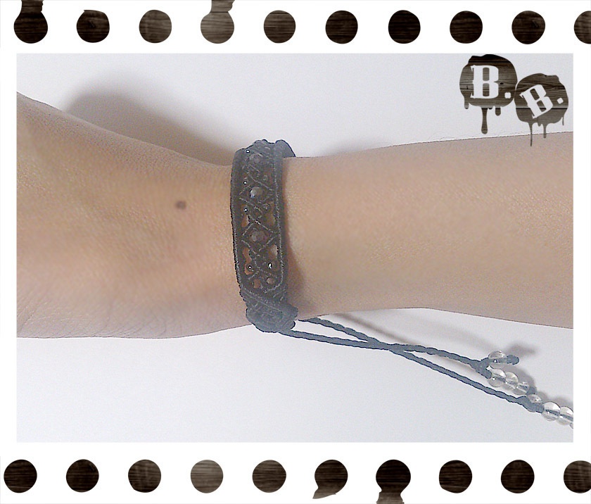 7ダイヤブレスレット【ガラスビーズ】【ブラックコード】【ハンドメイドアクセサリー】