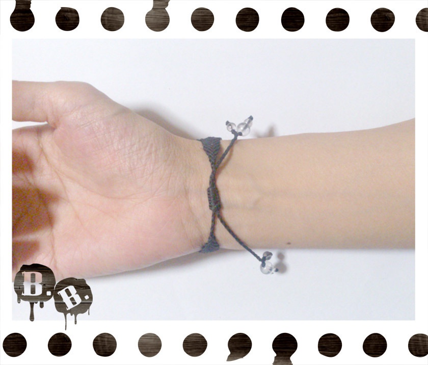 三連ブレスレット【ミックスジェイドレッド】【ブラックコード】【ハンドメイドアクセサリー】