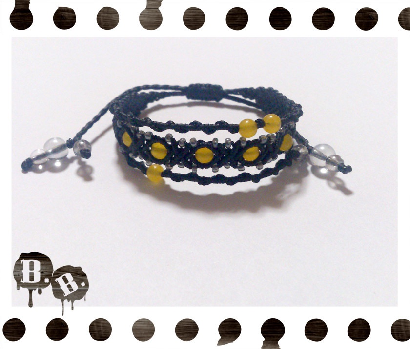 三連ブレスレット【ミックスジェイドイエロー】【ブラックコード】【ハンドメイドアクセサリー】