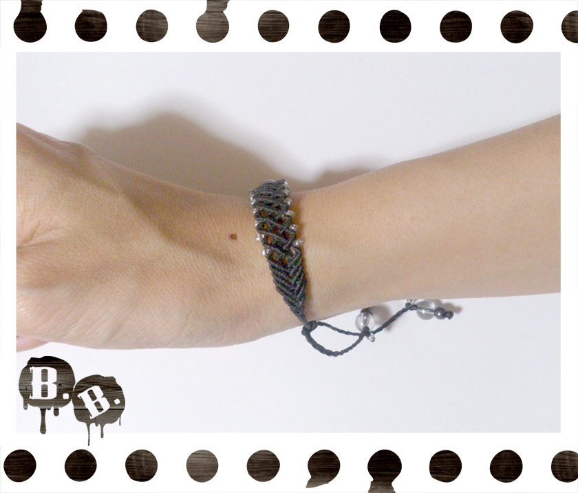 ブレスレット【アメジスト】【ブラックコード】【ハンドメイドアクセサリー】