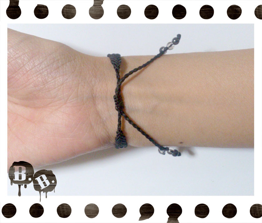 シンプルドロップブレスレット6mm【天然水晶】【ブラックコード】【ハンドメイドアクセサリー】