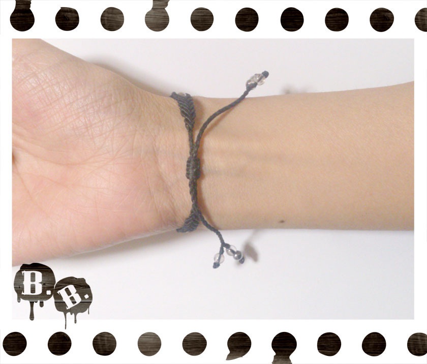 シンプルドロップブレスレット6mm【ソーダライト】【ブラックコード】【ハンドメイドアクセサリー】