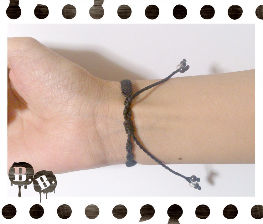 シンプルドロップブレスレット4mm【ミックスジェイドグリーン】【ブラックコード】【ハンドメイドアクセサリー】