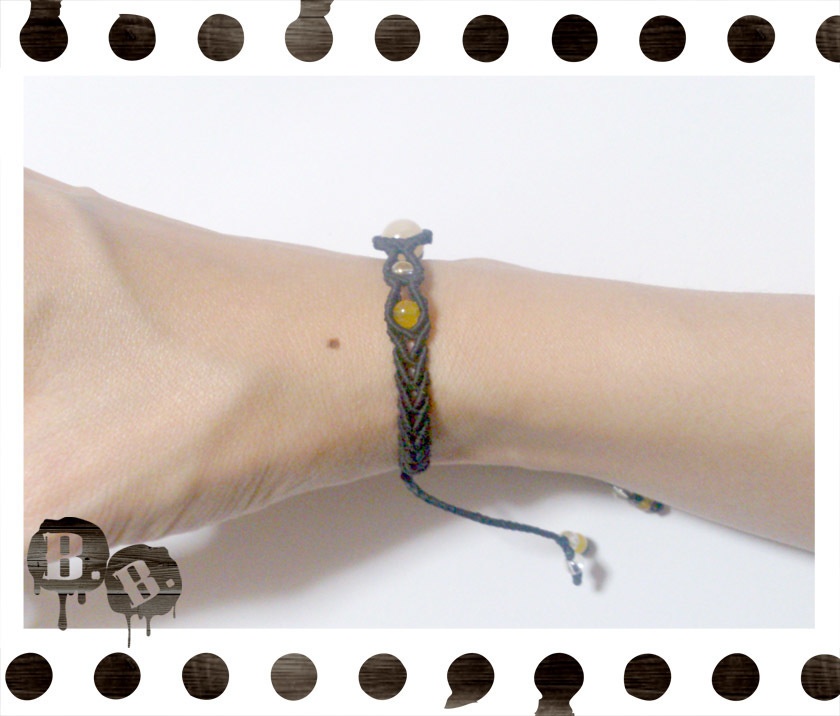 シンプルドロップブレスレット8mm【アラゴナイト】【ブラックコード】【ハンドメイドアクセサリー】