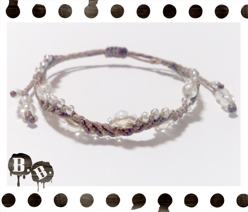 スプラッシュウェーブブレスレット【ガラスビーズ】【ライトブラウンコード】【ハンドメイドアクセサリー】