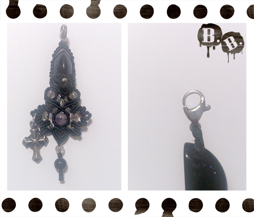 クラウンバタフライチャーム【ラベンダーアメジスト】【ブラックコード】【ハンドメイドアクセサリー】