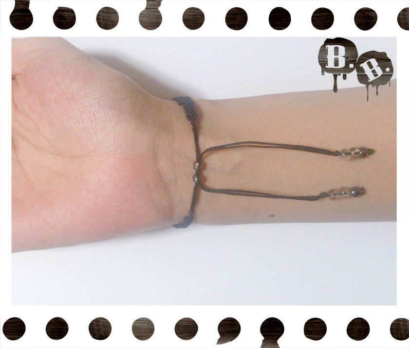 クラシカルブレスレット【ソーダライト】【ブラックコード】【ハンドメイドアクセサリー】