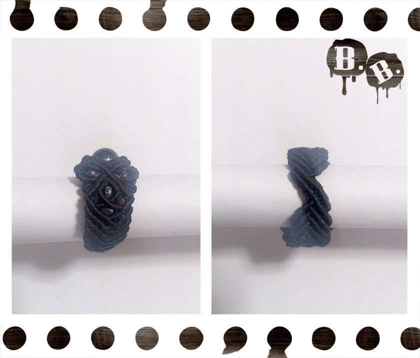 クラシカルリング【ブラックルナフラッシュ】【ブラックコード】【ハンドメイドアクセサリー】