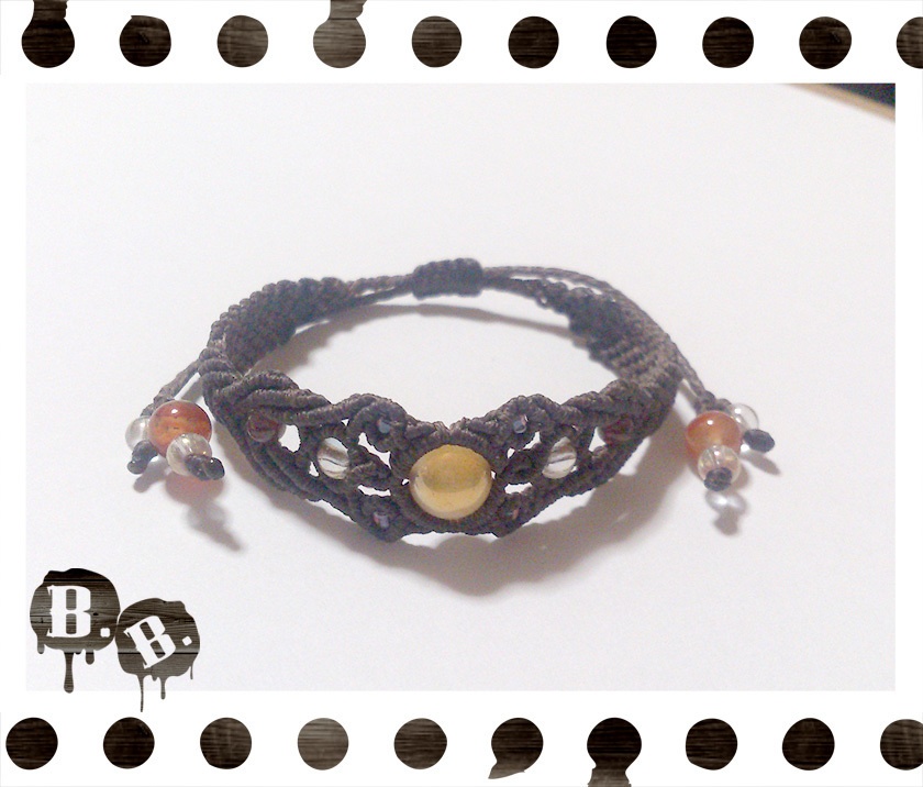 クラシカルブレスレット・ワイドB【カーネリアンオーラ】【ブラウンコード】【ハンドメイドアクセサリー】