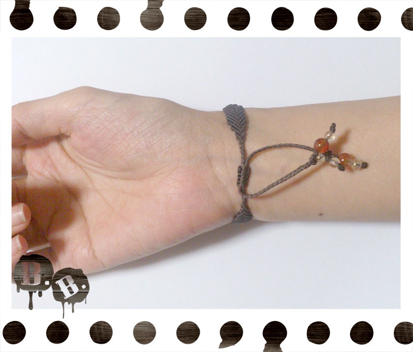 クラシカルブレスレット・ワイドB【カーネリアンオーラ】【ブラウンコード】【ハンドメイドアクセサリー】