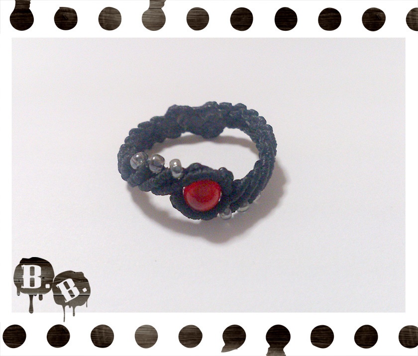 ウェーブリング【ミックスジェイド/ラピスラズリ/ムーンストーン/ペリドット】【ブラックコード】【ハンドメイドアクセサリー】