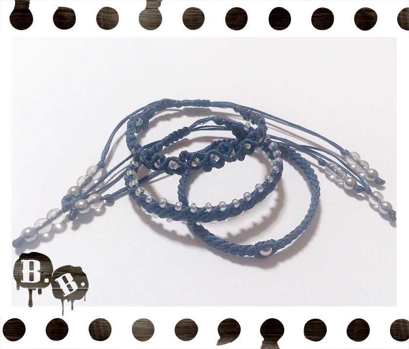 三連ブレスレットセット【ヘマタイトシルバー】【ダークネイビーコード】【ハンドメイドアクセサリー】